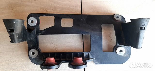 Крепление блока клапанов BMW 7-Series E65