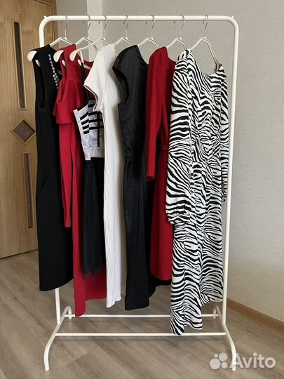 Платья женские 46 48 размер бу