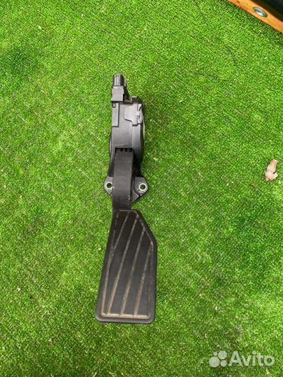 Педаль газа Suzuki Grand Vitara/Escudo TDB4 TD94