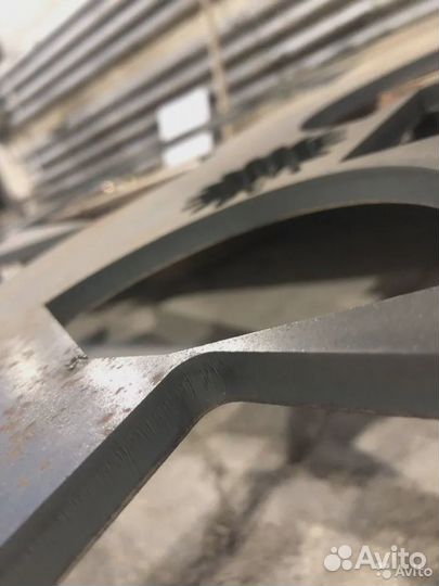 Лазерная резка листового металла