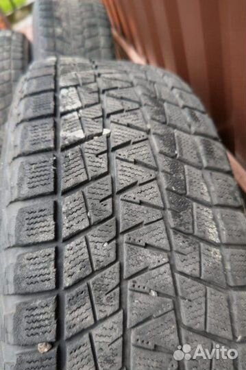 Bridgestone Blizzak DM-V1 235/65 R18 106R