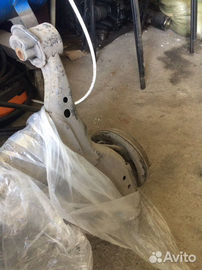 Toyota Yaris/Vitz Задняя балка в сборе