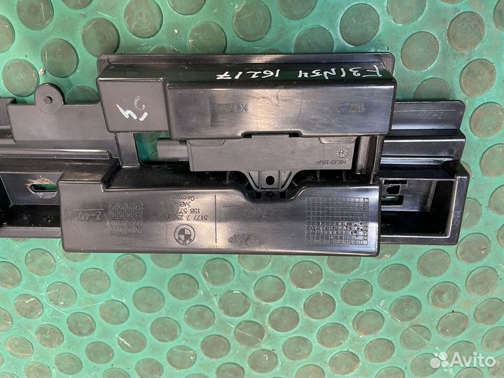 Кронштейн порога правый Bmw F30