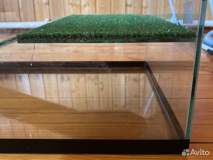 Продаю аквариум на 50литров небодошол