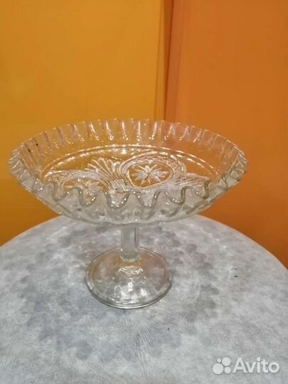 Ваза, конфетница. Старенькая. Клеймо