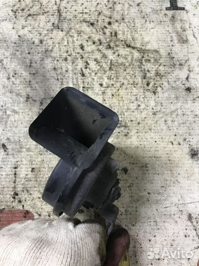 Сигнал звуковой Nissan Pathfinder