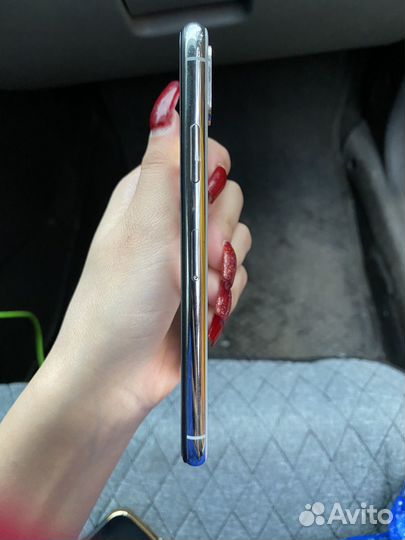 iPhone X, 64 ГБ