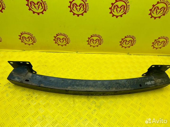 Усилитель бампера передний Dodge Grand Caravan 5