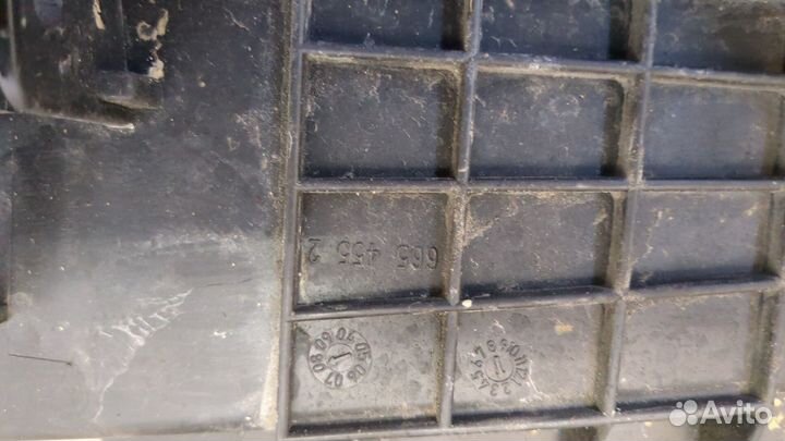 Корпус воздушного фильтра Nissan Note E11, 2008