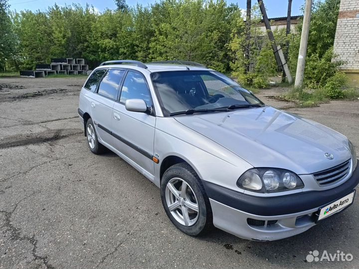 Toyota Avensis 2.0 МТ, 1999, 220 000 км