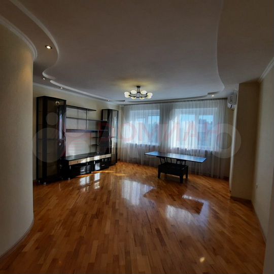 2-к. квартира, 75 м², 6/10 эт.