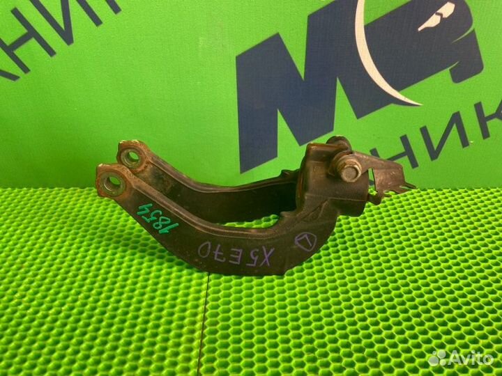 Кронштейн амортизатора передний левый Bmw X5 E70