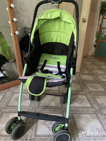 Прогулочная коляска с перекидной ручкой