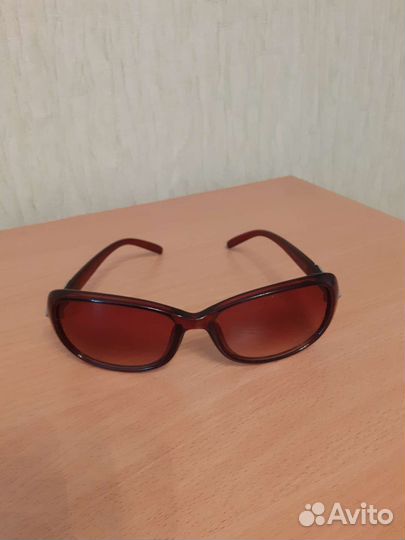 Солнцезащитные очки