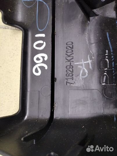 Накладка (кузов внутри) Fortuner 2015