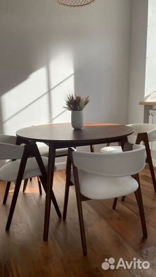 Стул кухонный деревянный