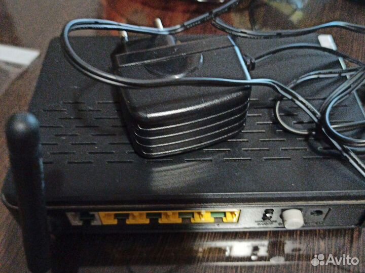 Wi-Fi роутер D-link DSL-2640U