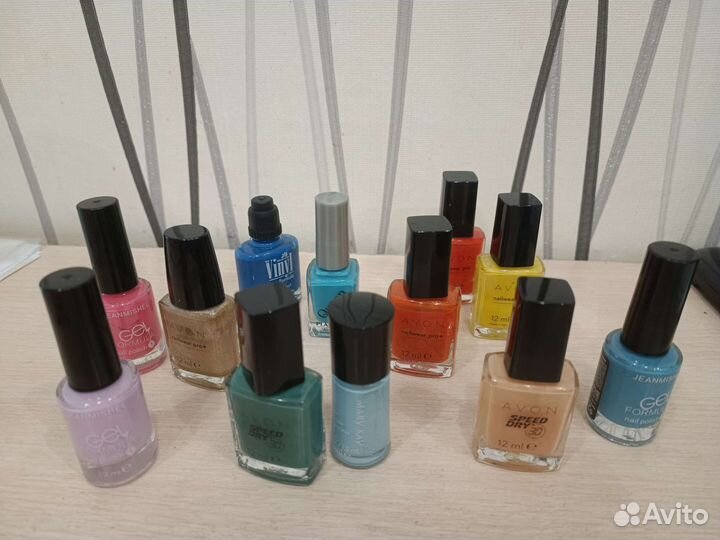 Лаки для ногтей пакетом