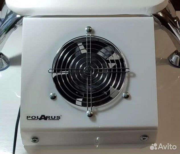 Пылесос маникюрный Polarus