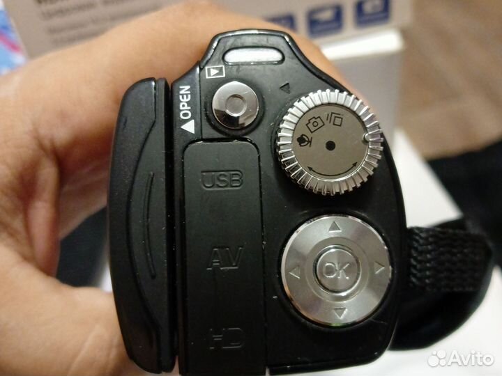 Видеокамера Sony HDR-CX350E