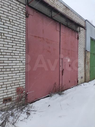 Гараж, > 30 м²