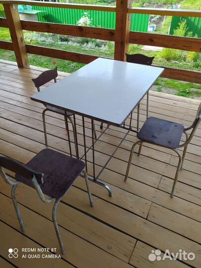 Стол со стульями б/у