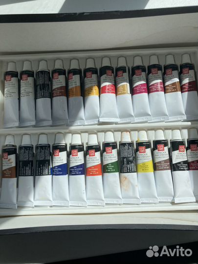 Художественные краски акриловые и масляные