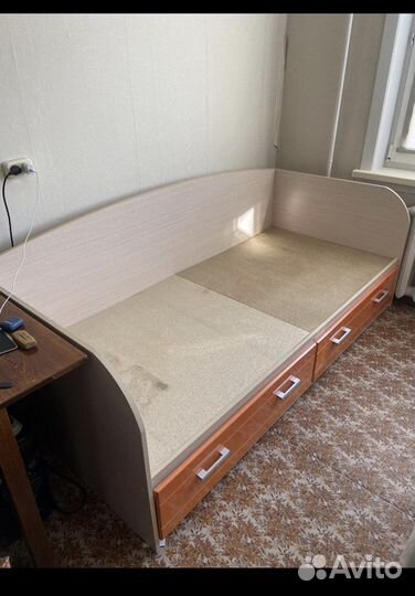 Кровать с ящиками