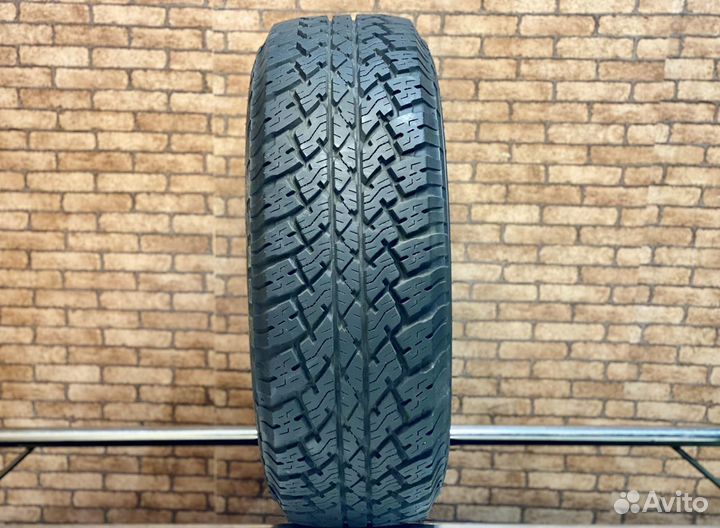 Bridgestone Dueler A/T 265/70 R16