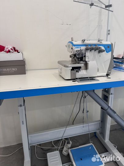 Оверлок промышленный