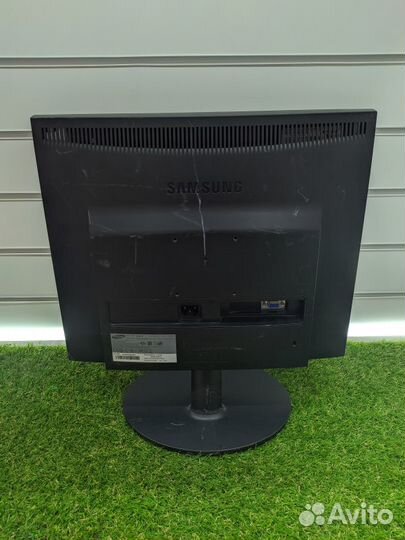 Монитор. Samsung 17-19