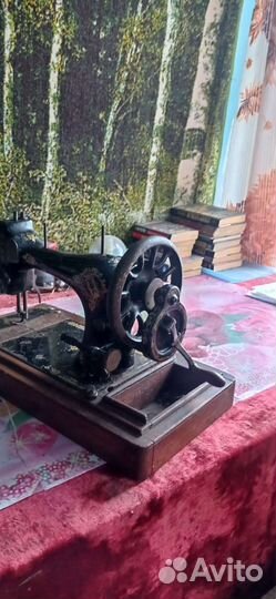 Швейная машинка the singer manico co