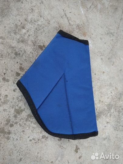 Адаптер на ремень безопасности в автомобиле