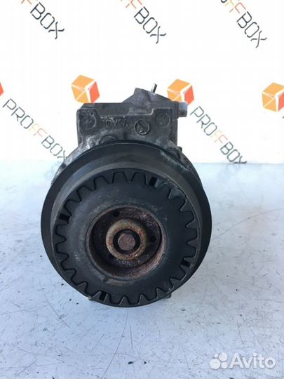 Компрессор кондиционера Mercedes C-Class W204