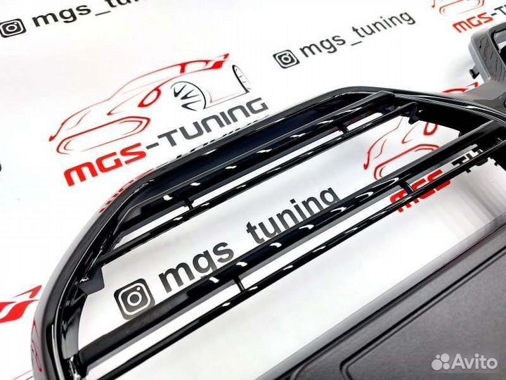 Решетка M4 + шильдик BMW 4 Gran Coupe G26 ноздри