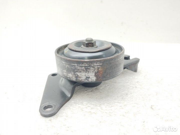 Ролик натяжной навесного оборудования Nissan