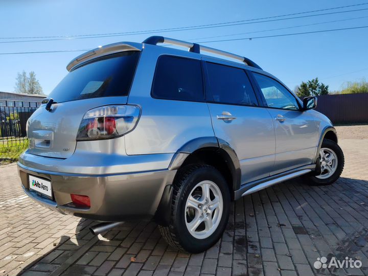 Mitsubishi Outlander 2.4 МТ, 2006, 247 000 км