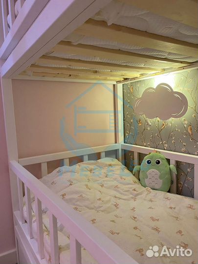 Двухъярусная кровать