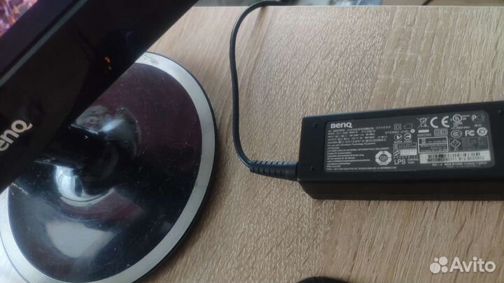 Монитор BenQV920