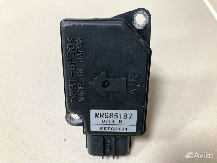 Датчик массового расхода воздуха Mitsubishi