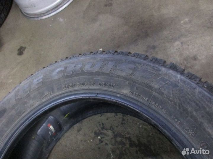 Bridgestone Ice Cruiser 7000 215/60 R17