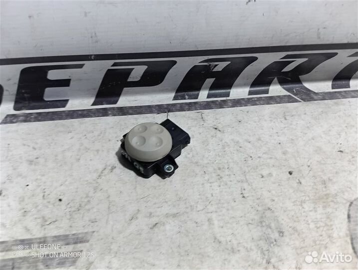 Кнопка регулировки сиденья передняя правая Audi Q5