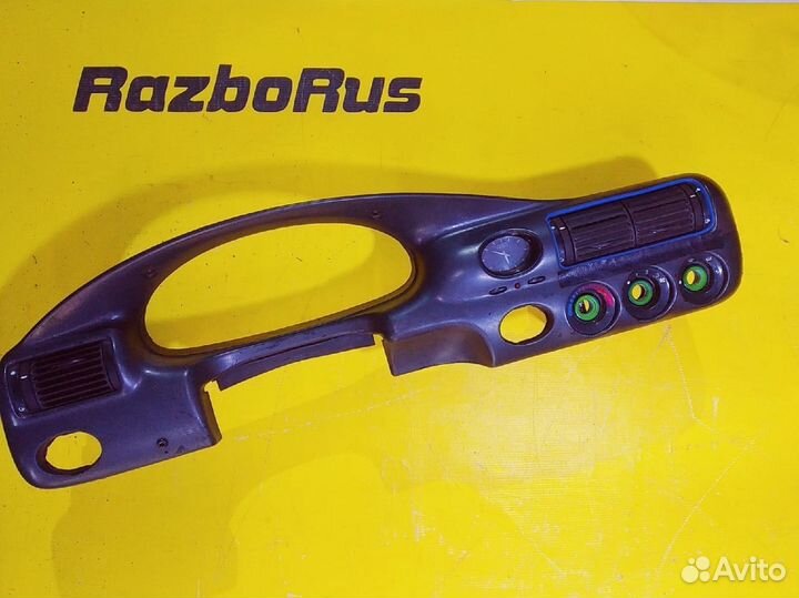 Панель торпедо Ford Escort 5 / 6 поколение 90-00