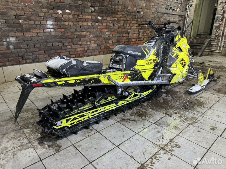 Продаю снегоход Polaris 800