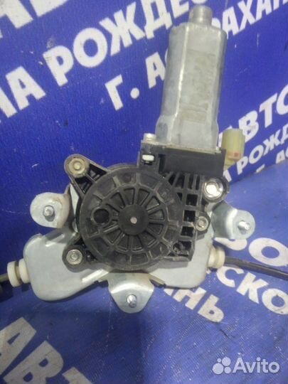 Передний правый стеклоподъемник Hyundai Sonata 4