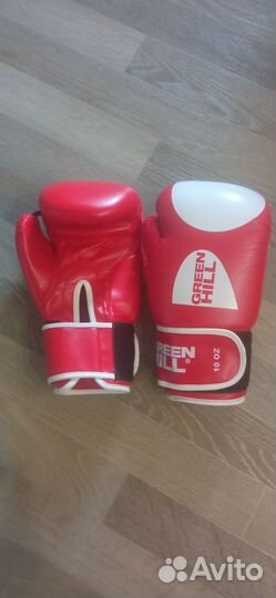 Продам перчатки для бокса