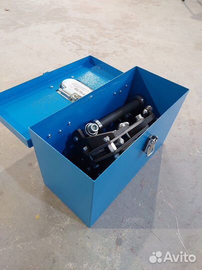 Устройство для снятия оксидного слоя