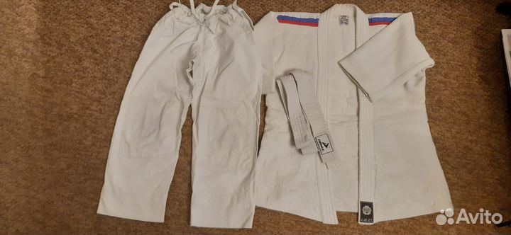 Продаётся кимоно
