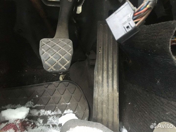 Педаль газа Peugeot 307