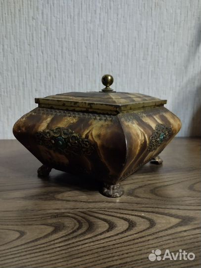 Шкатулка, ларец жестяная. Западная Германия